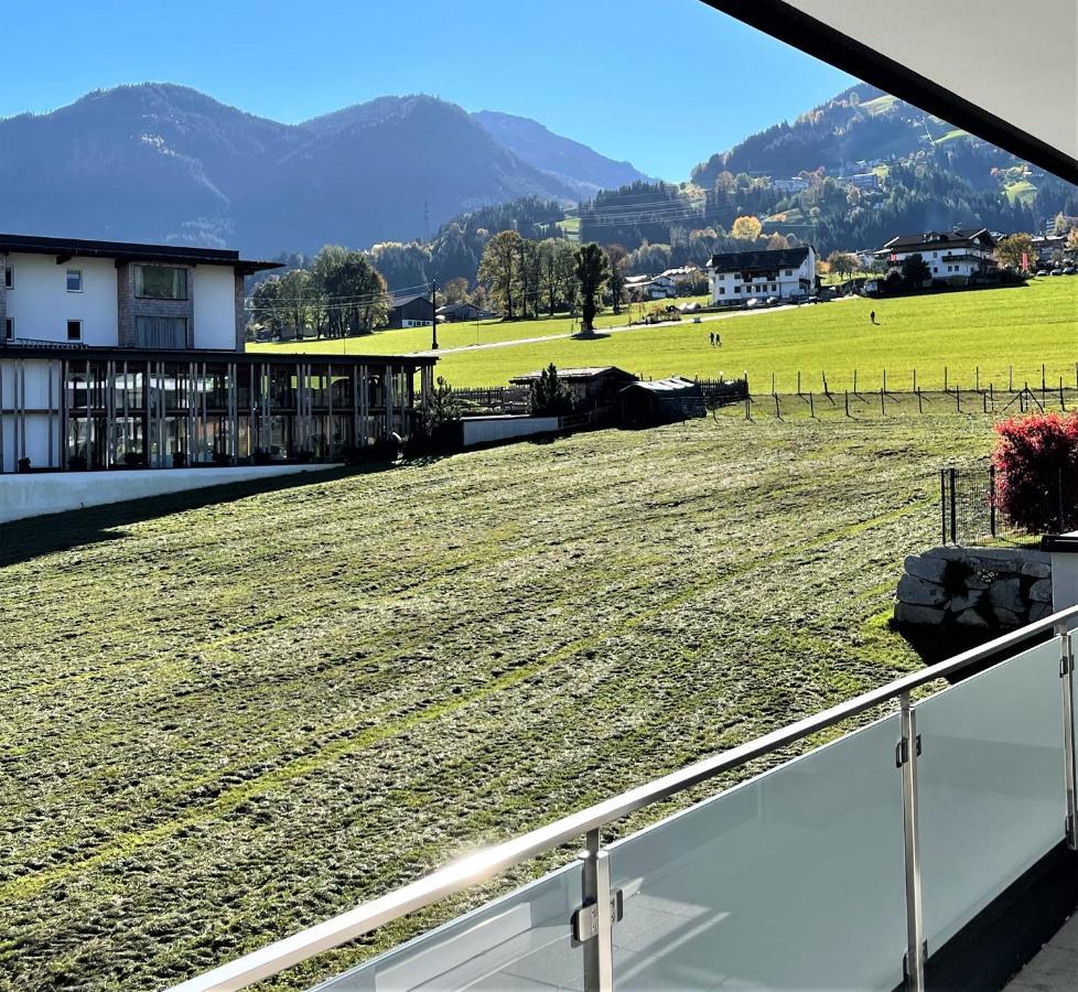 H21 - Modernes Ferienhaus auf 3 Ebenen mit Panorama-Dachterrasse und Sauna - 400m zum Lift Spieljochbahn Fügen Exterior foto