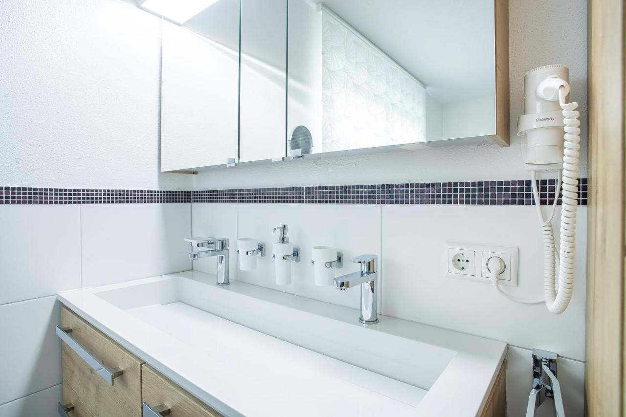H21 - Modernes Ferienhaus auf 3 Ebenen mit Panorama-Dachterrasse und Sauna - 400m zum Lift Spieljochbahn Fügen Exterior foto